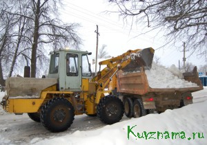 МУП «Кувшиновское ПАТП» проводит плановую уборку снега