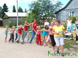 В августе, на Яблочный спас, в селе Васильково прошел праздник Урожая