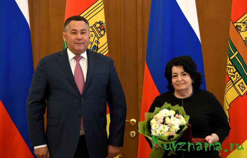 В День герба и флага Тверской области в правительстве региона вручили награды