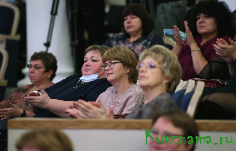 Губернатор Игорь Руденя: «В достижениях каждого человека есть частичка душевной теплоты учителей»