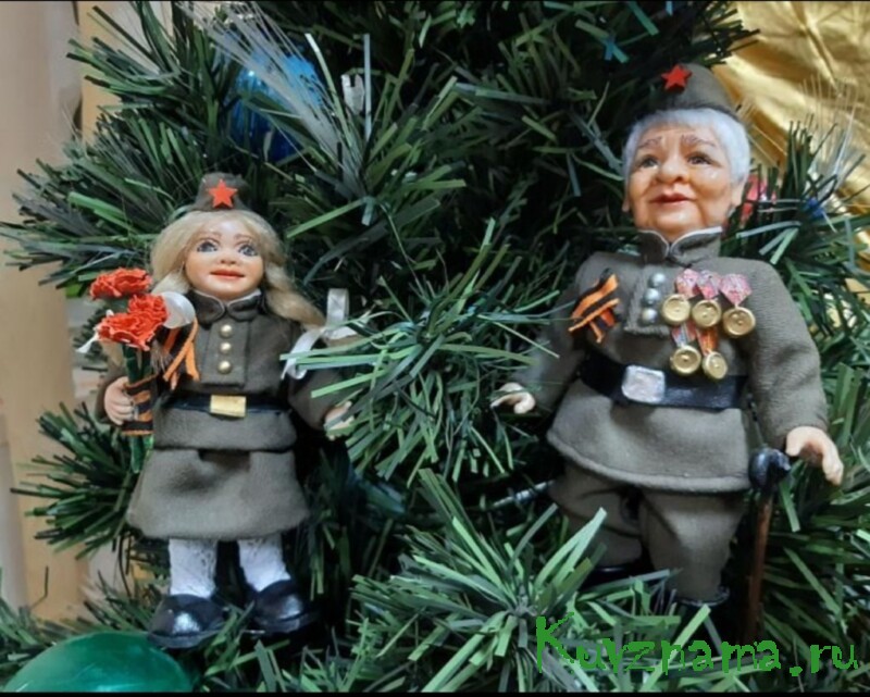 Семьям Тверской области предложили сделать новогодние ретро-игрушки